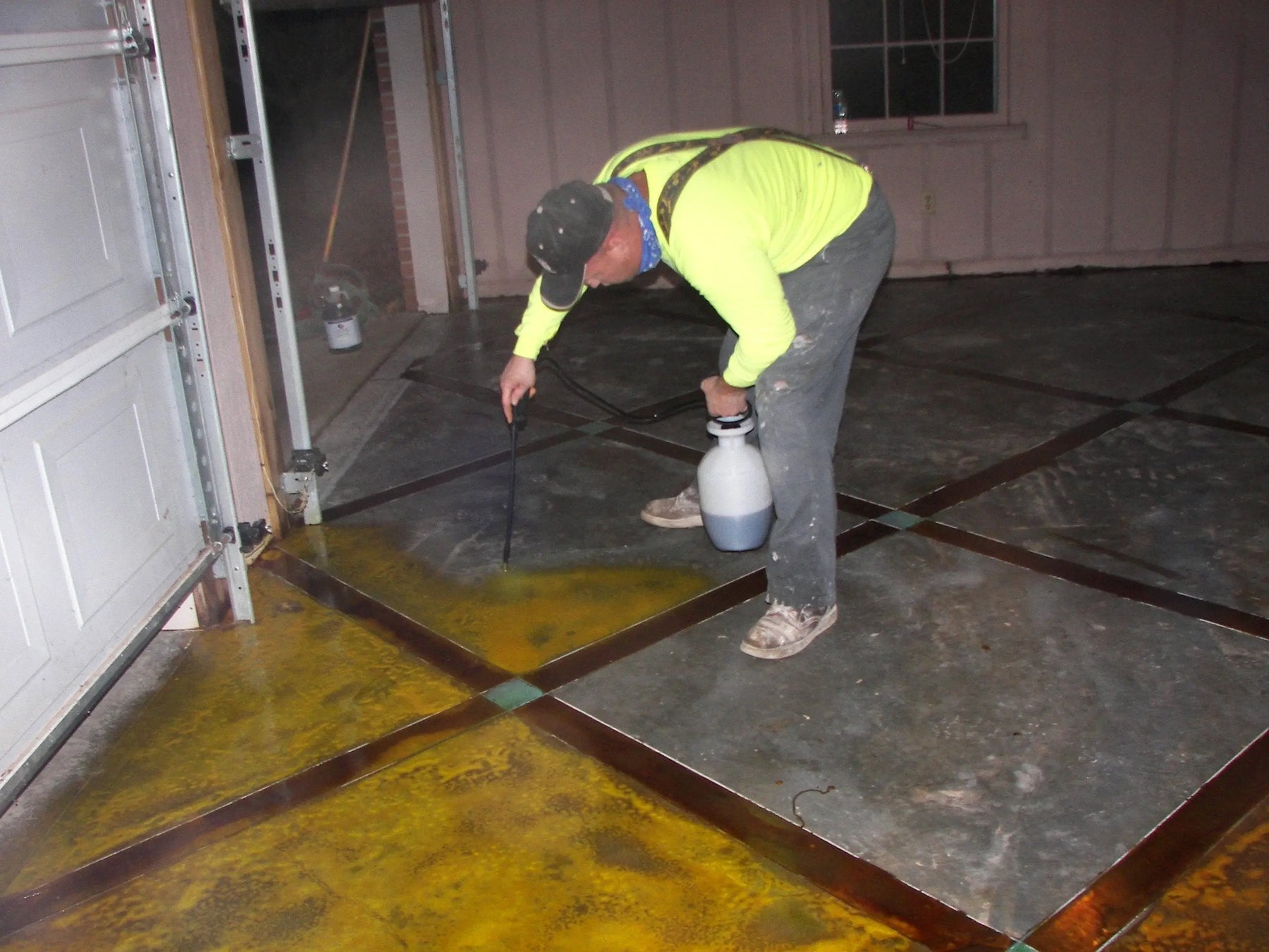 Acid Stain for Concrete - Tru Tint Walttools